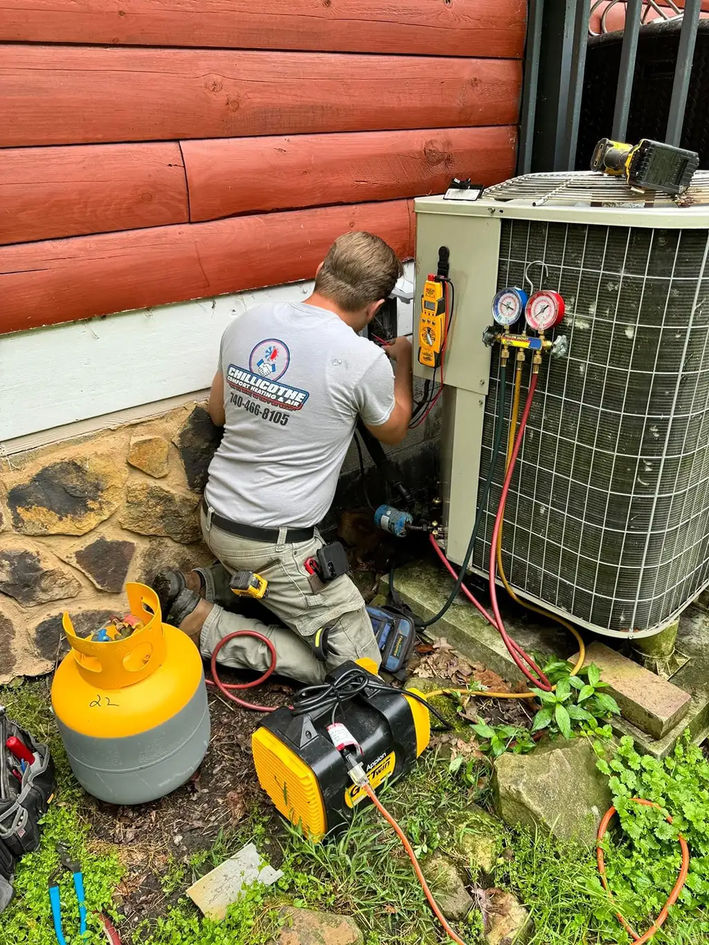 Chillicothe Comfort Heating & Air HVAC technician working